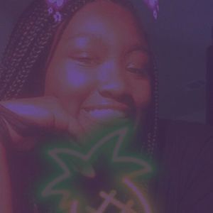 Meet your Posher, Deneseia